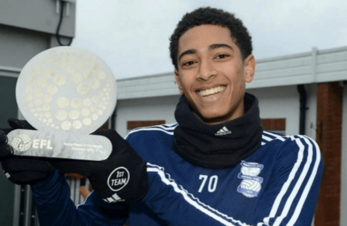 鲍威尔：最后一攻搞砸的责任在我，我是O型腿所以常扭伤脚踝