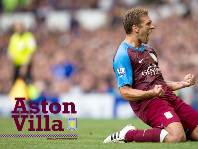 球迷：这人能飞吧？